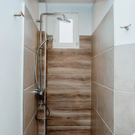 Acacia Magnifique T2 Renove. Daire